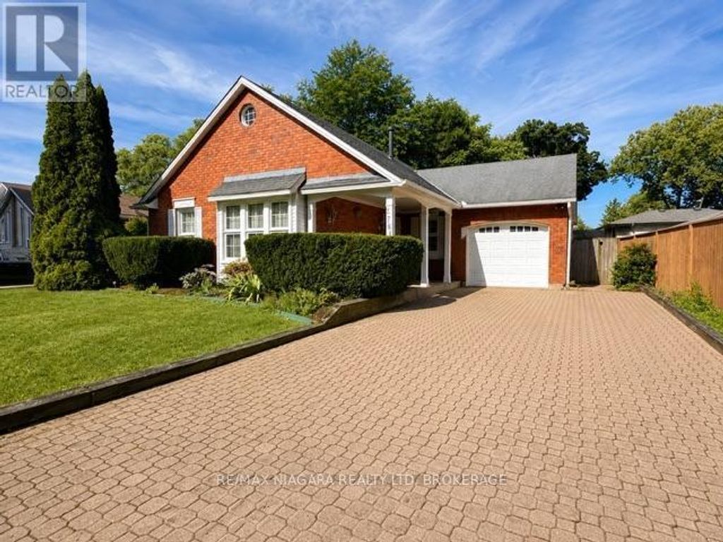 2781 Mercury Avenue, Niagara Falls (stamford)
