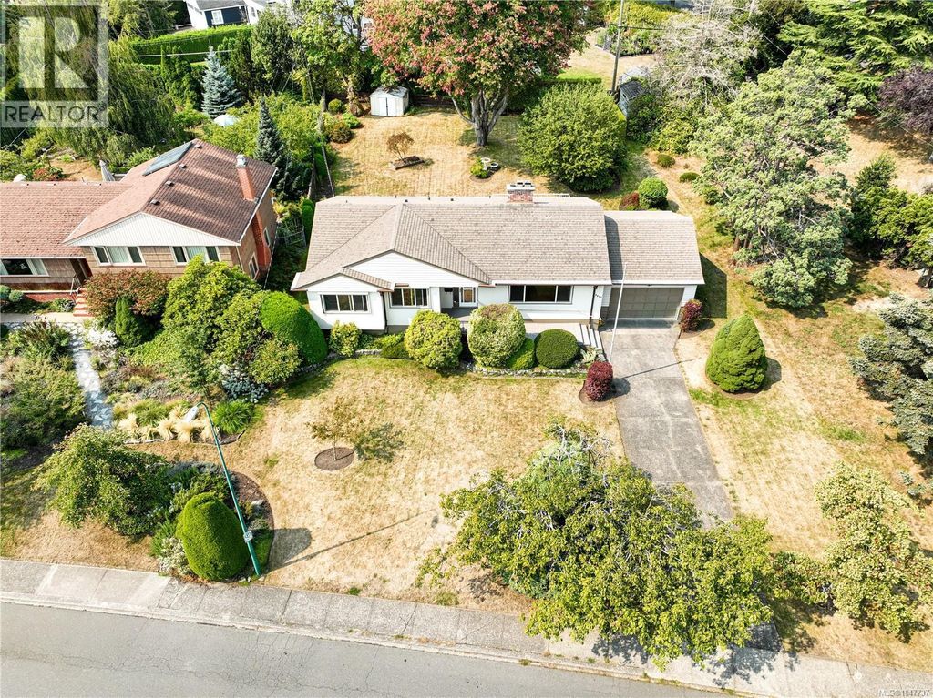 3278 Henderson Rd, Oak Bay