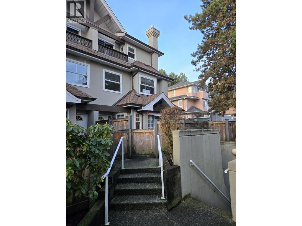 14 7175 17th Avenue, Burnaby