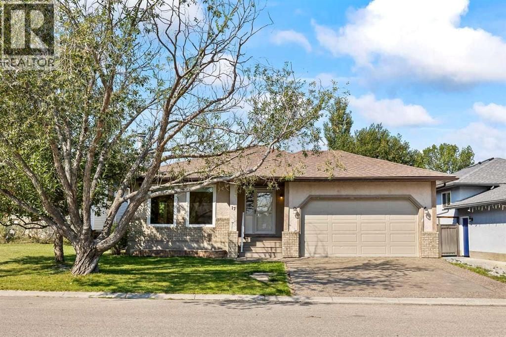17 Sheep River Crescent, Okotoks