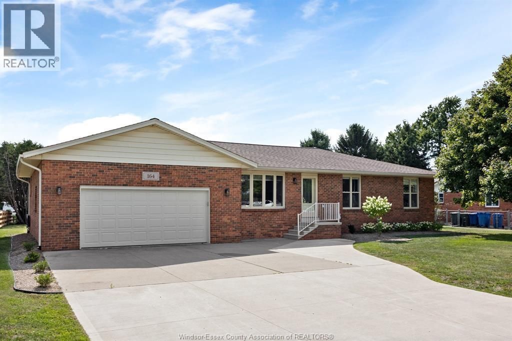 164 County Road 34, Cottam