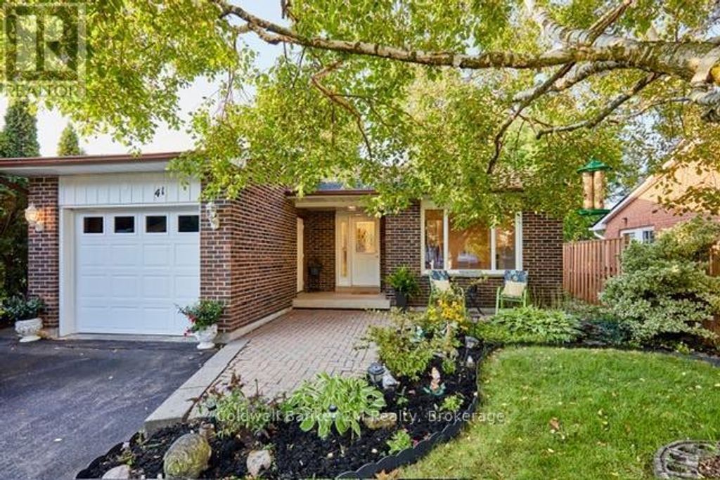 41 Panter Crescent, Ajax (south West)