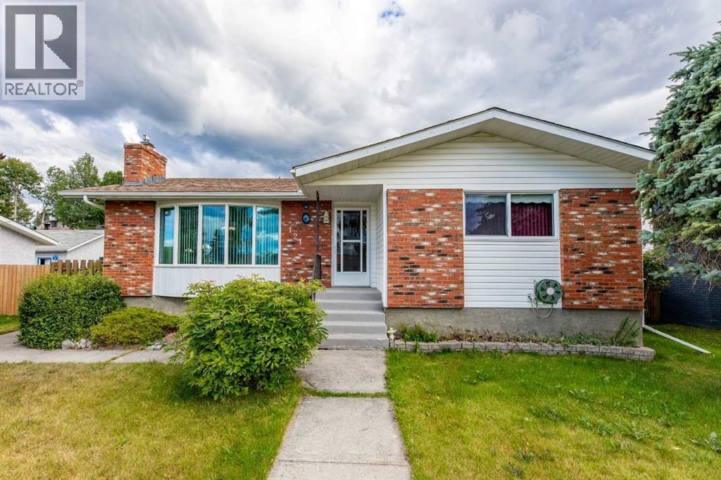 121 Talbot Drive, Hinton