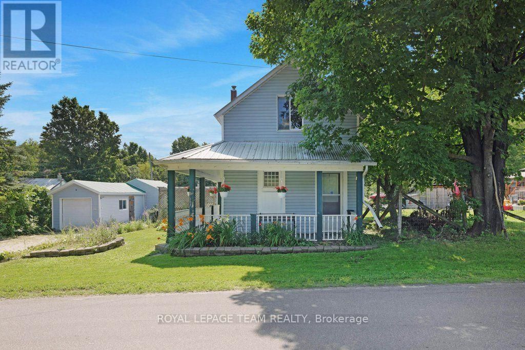 254 Blakeney Road, Mississippi Mills