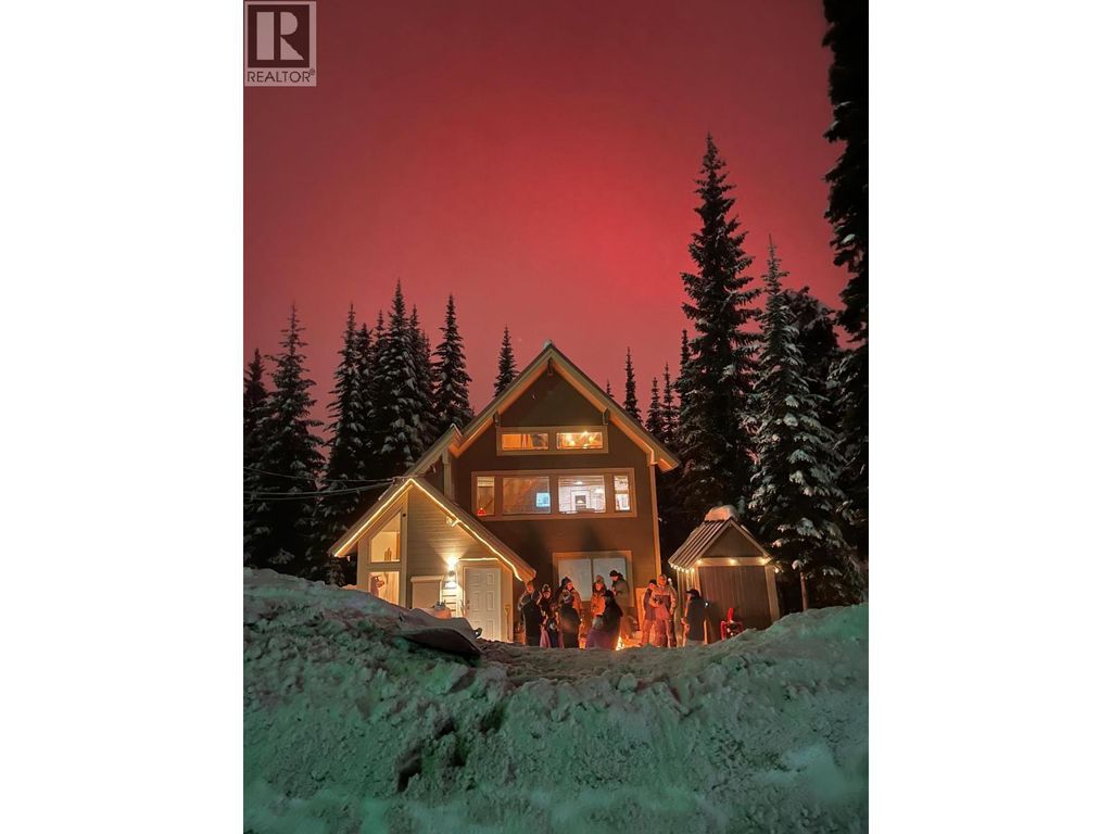 7485 Porcupine Road Unit# 1 And 2, Big White