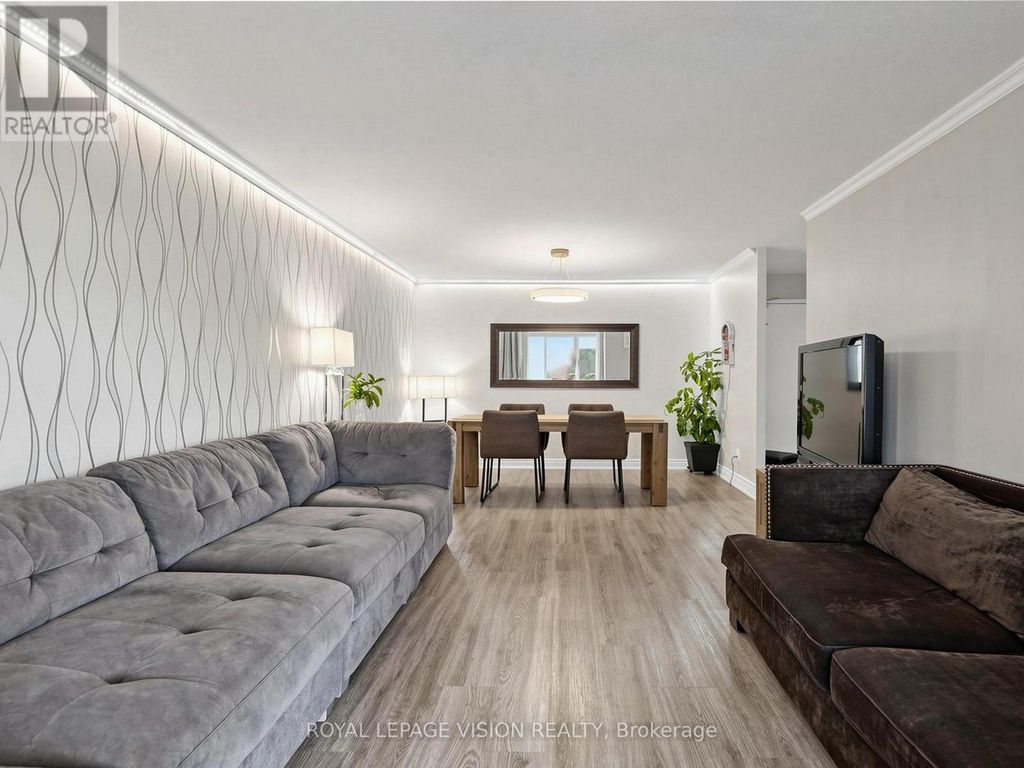 419 - 11753 Sheppard Avenue E, Toronto (rouge)