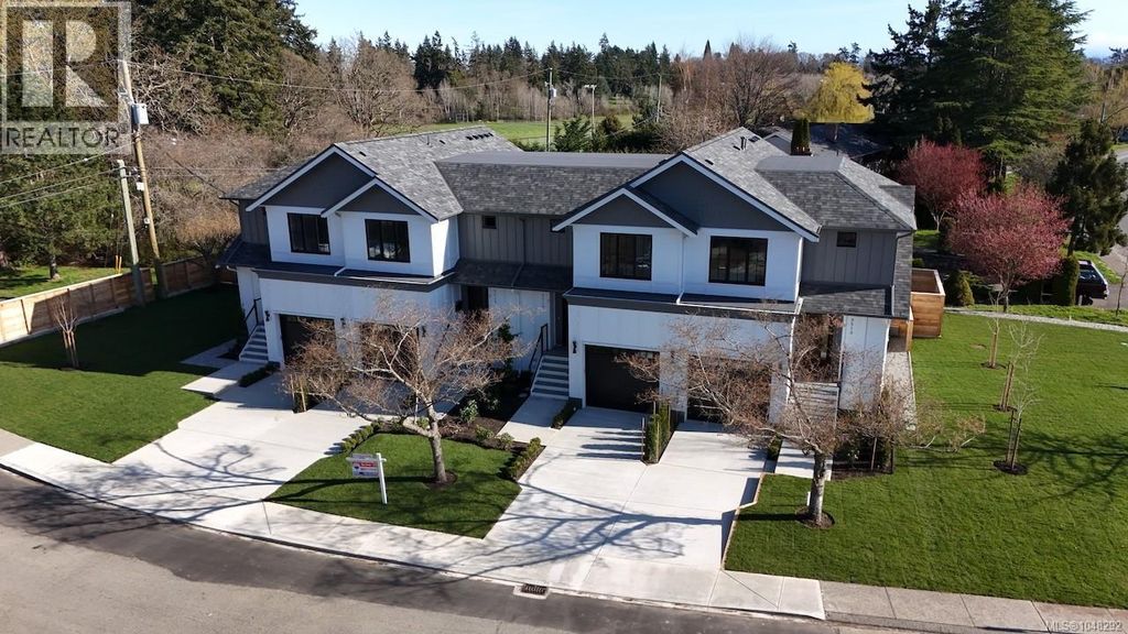 3 3513 Henderson Rd, Oak Bay