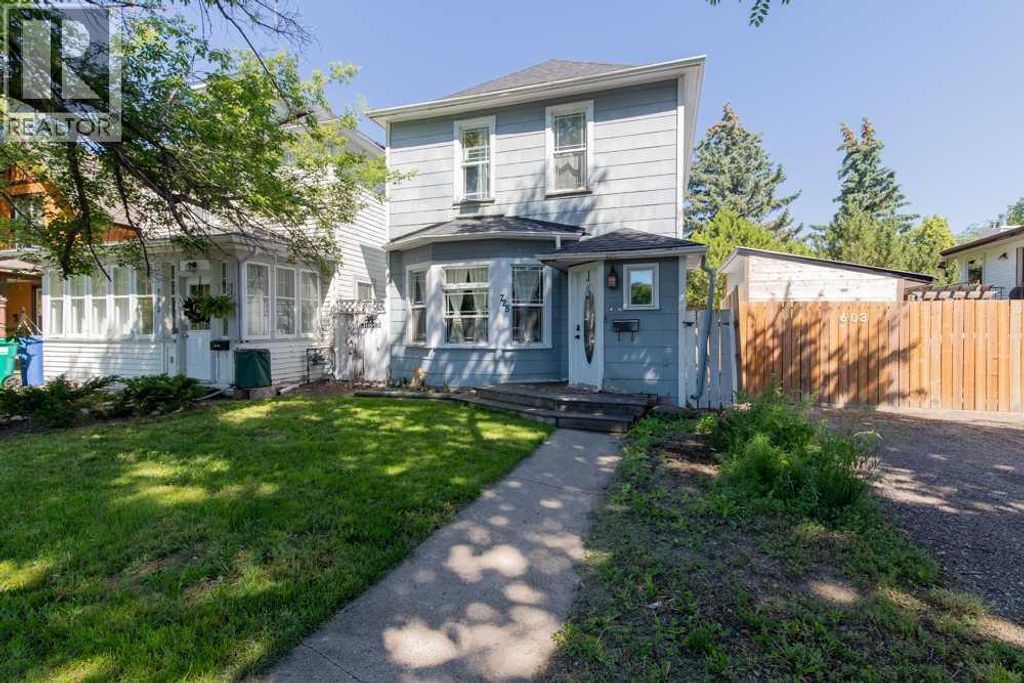 725 6 Street S, Lethbridge