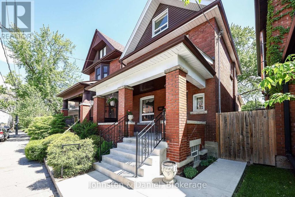 553 Runnymede Road, Toronto (junction Area)