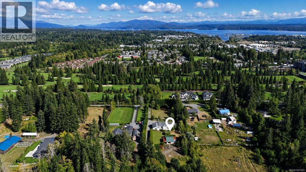 1939 Shetland Rd, Campbell River