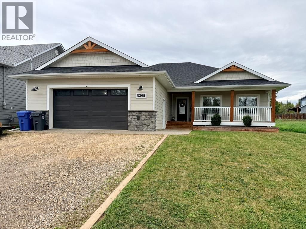 5308 49 Street, Pouce Coupe