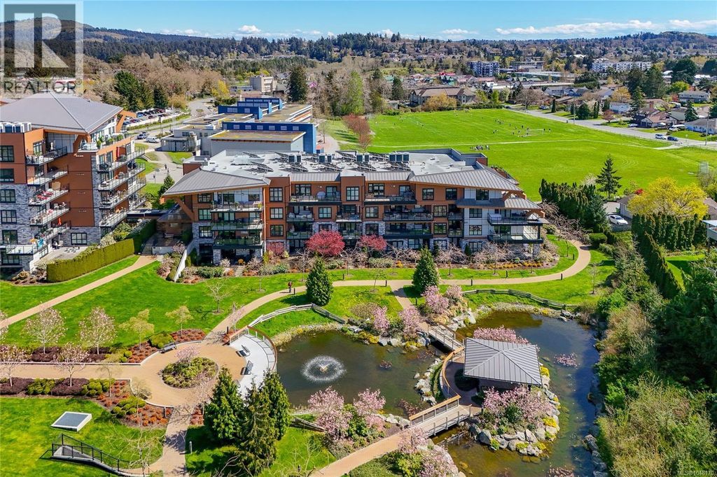 304 745 Travino Lane, Saanich