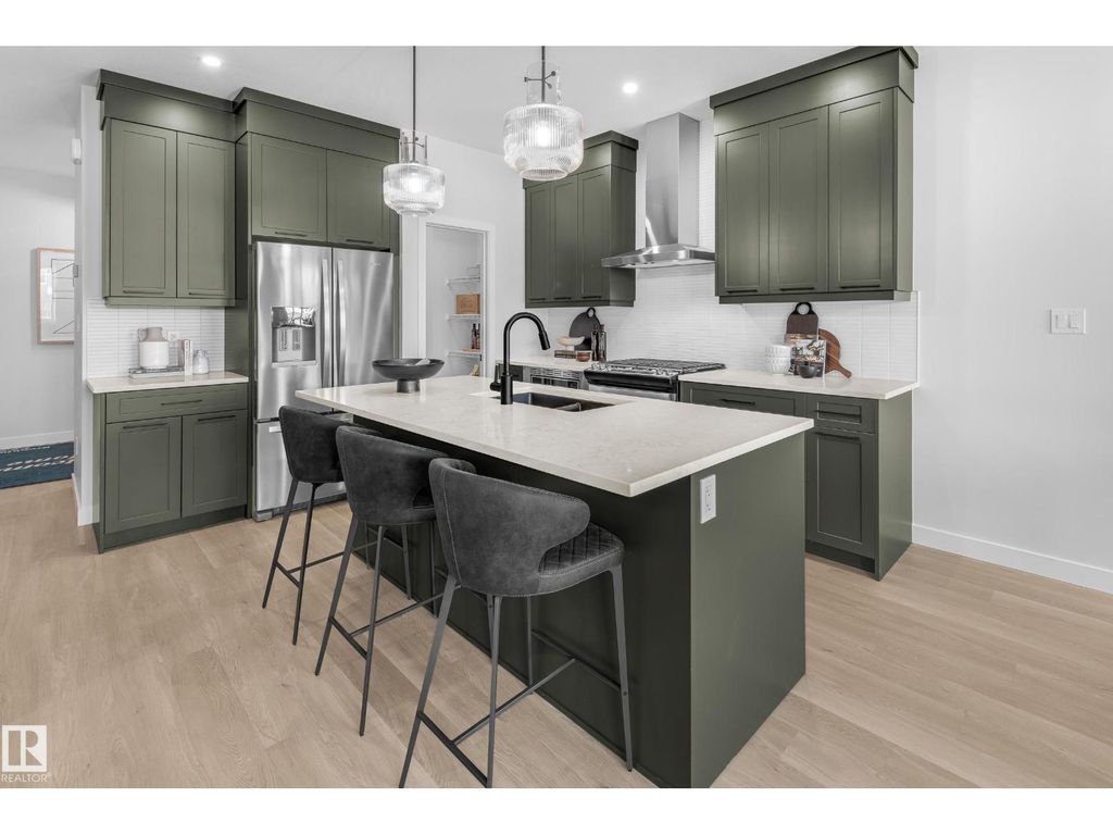 2232 Chokecherry Cl Sw, Edmonton