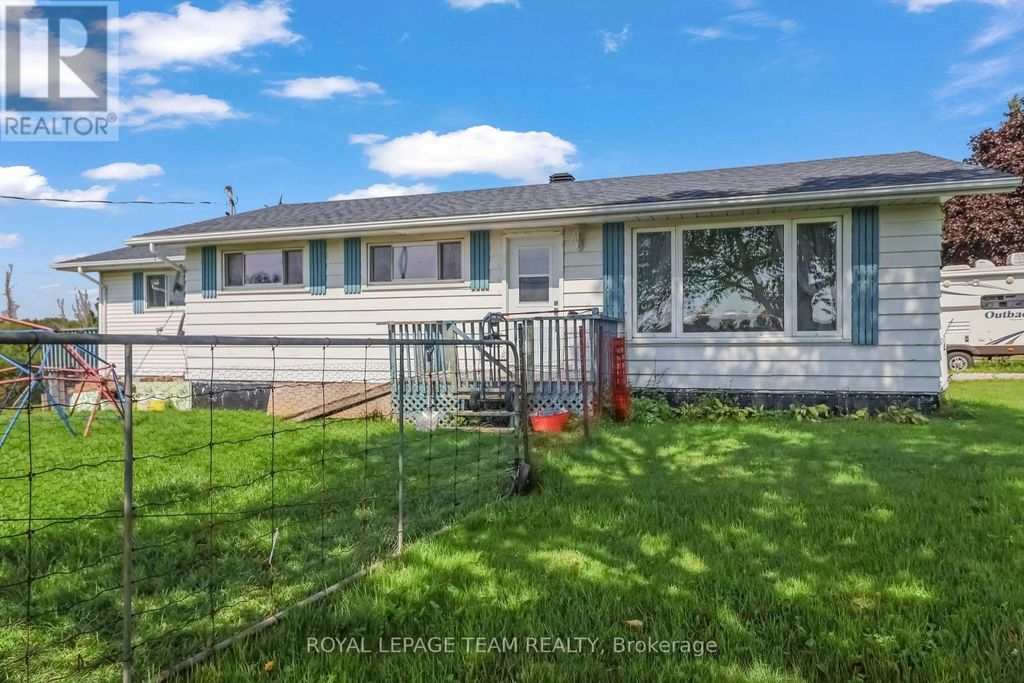 1289 Rosedale Road N, Montague