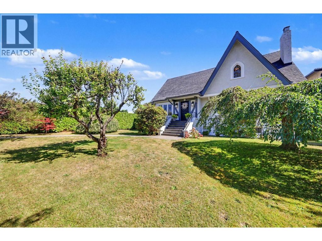 952 Grand Boulevard, North Vancouver