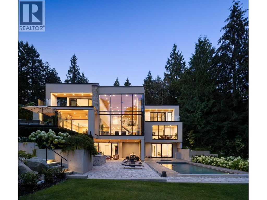 450 Macbeth Crescent, West Vancouver