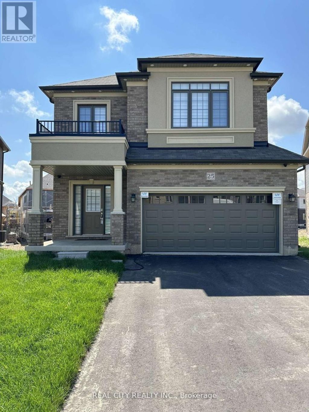 25 Whitton Dr. Street, Brant (paris)
