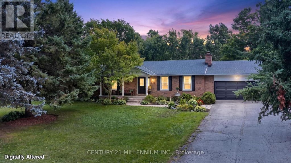 65 Maplewood Drive, Amaranth