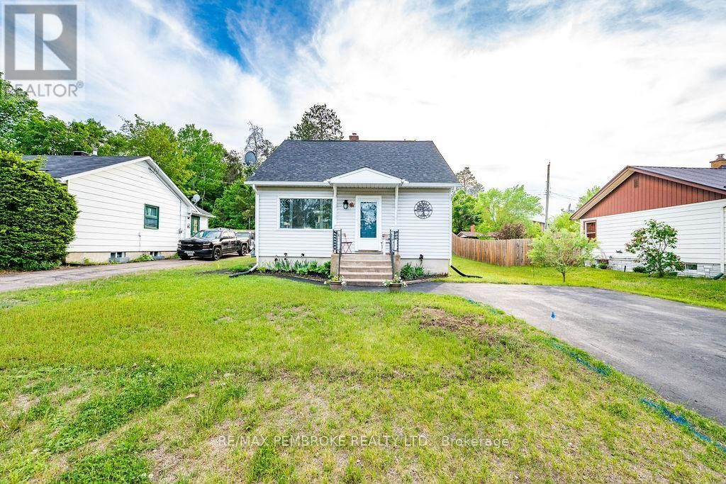 14 Summit Street, Deep River
