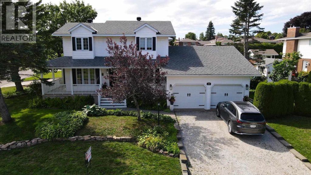 34 Fairmount Dr, Sault Ste. Marie