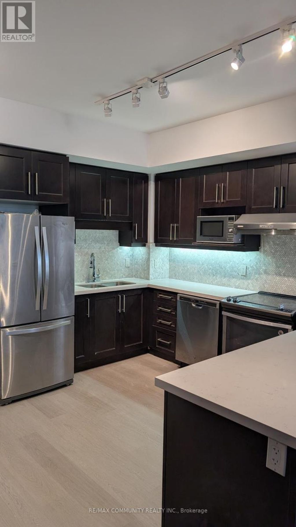 C105 - 38 Cedarland Drive, Markham (unionville)