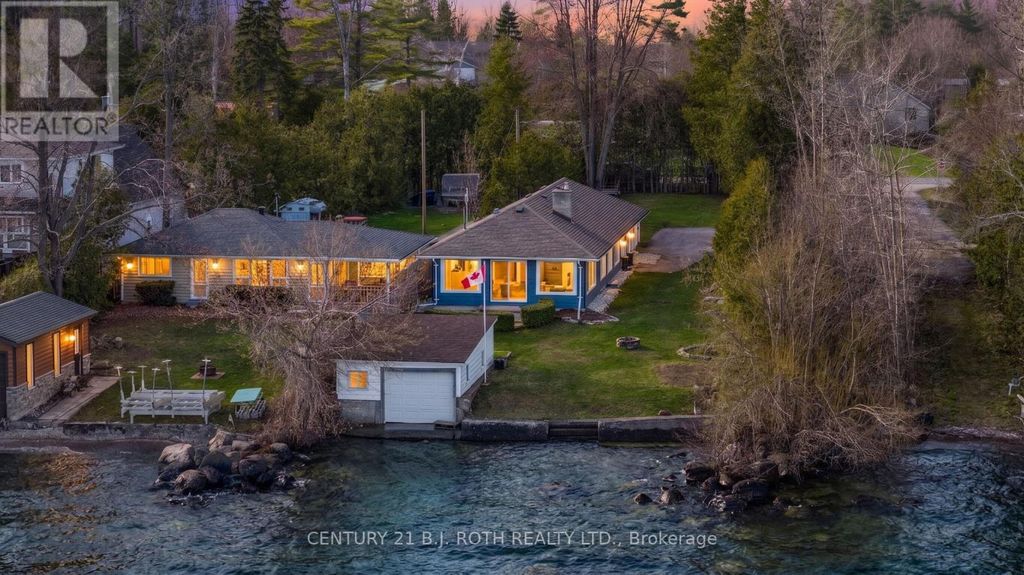 49 Lakeshore Road E, Oro-Medonte