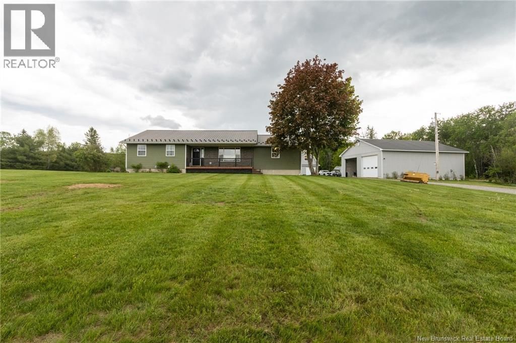 1319 Route 104, Upper Keswick