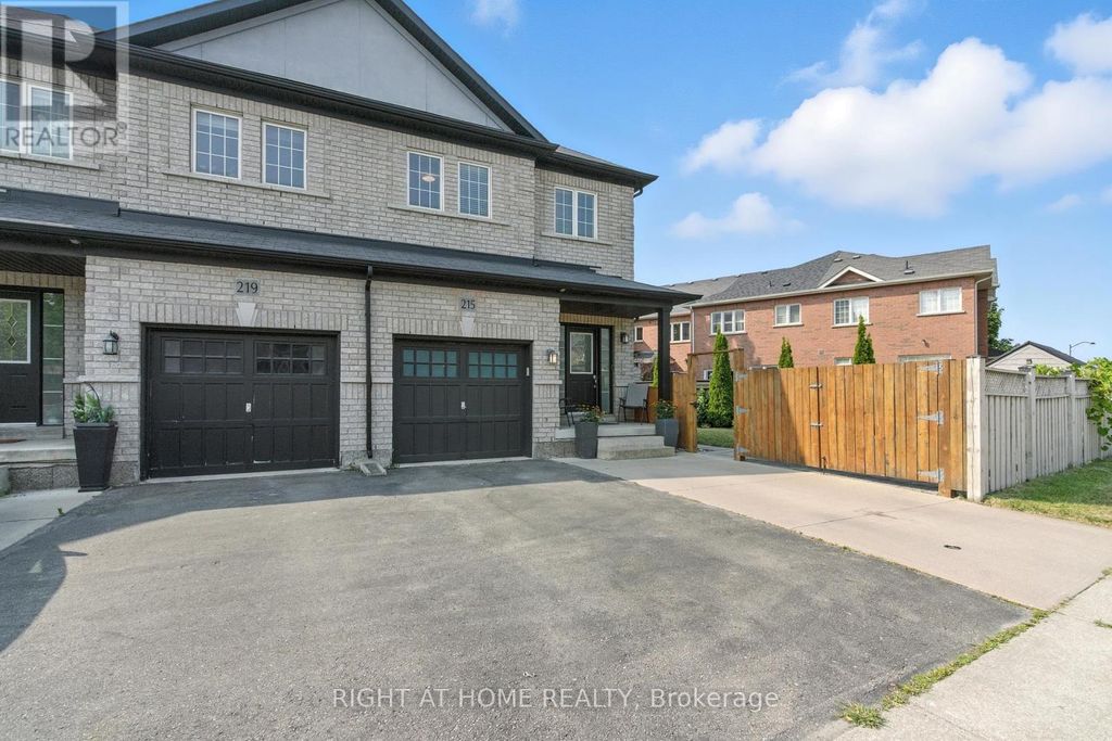 215 Canada Drive, Vaughan (vellore Village)