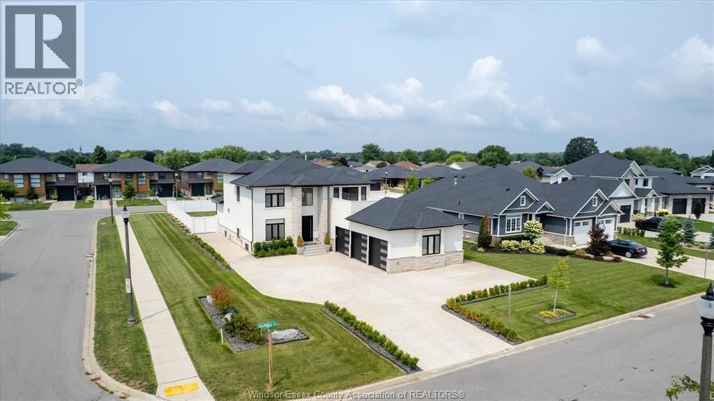 501 Caldwell Court, Amherstburg