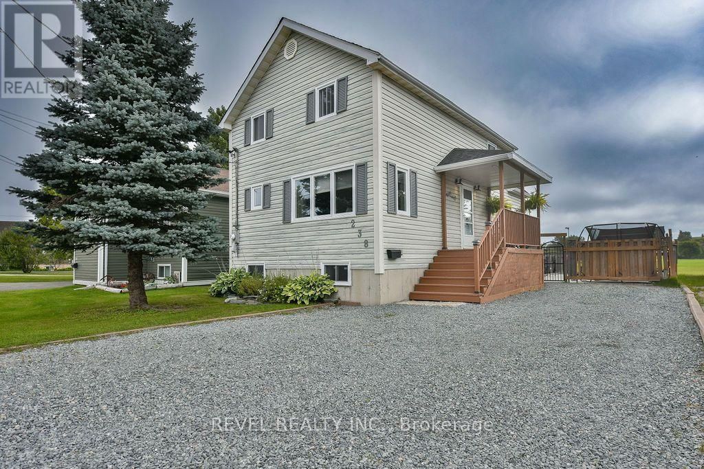 238 Craig Street, Timmins (mtj - Main Area)