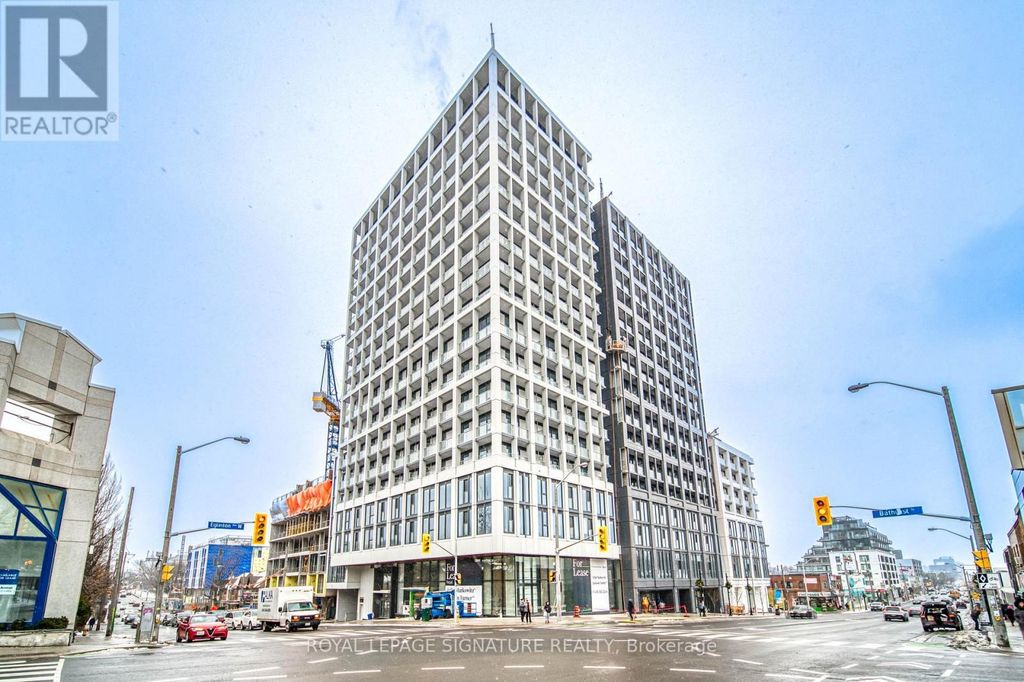 807 - 2020 Bathurst Street, Toronto (humewood-Cedarvale)