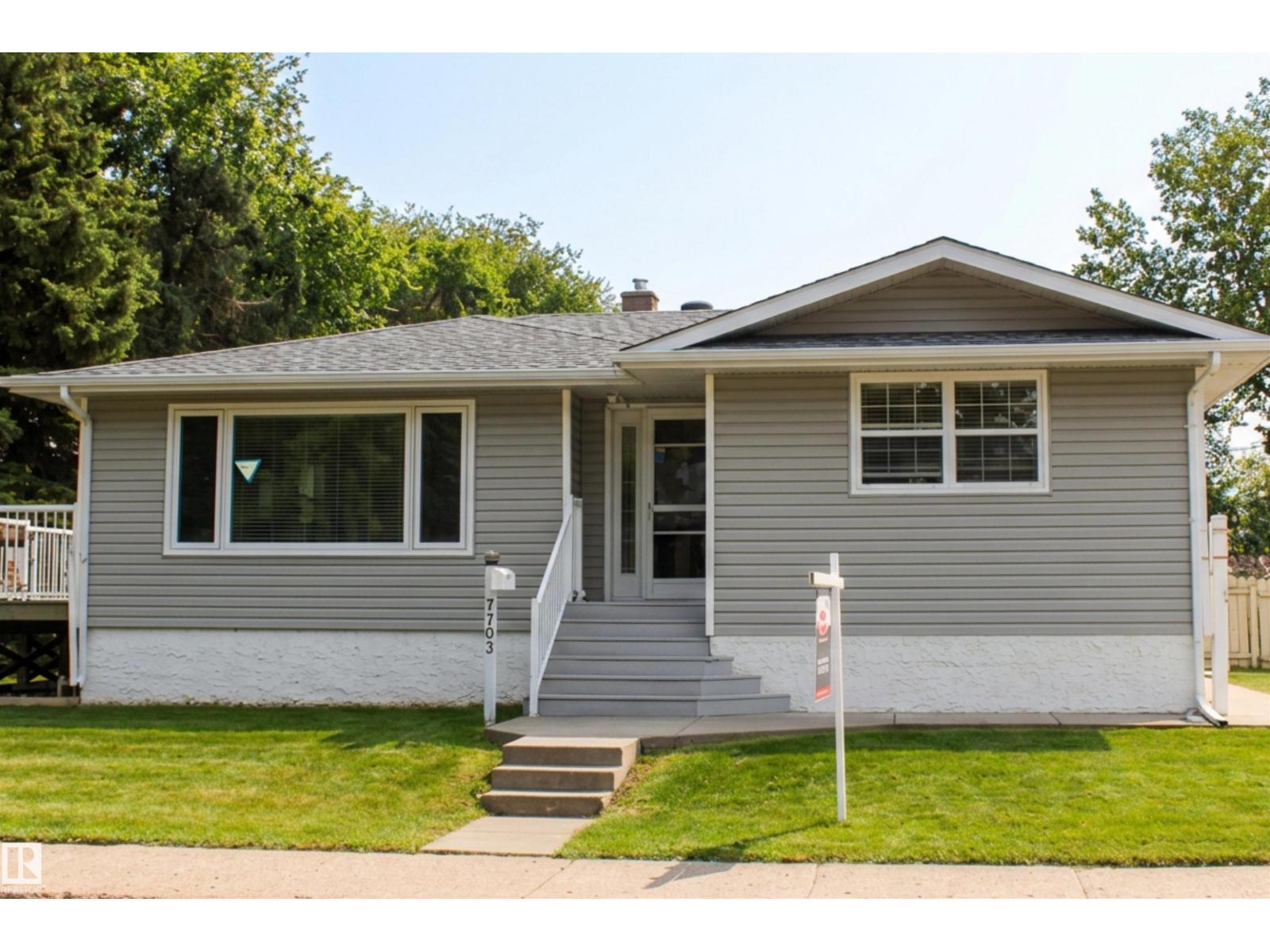 7703 104 Av Nw Nw, Edmonton