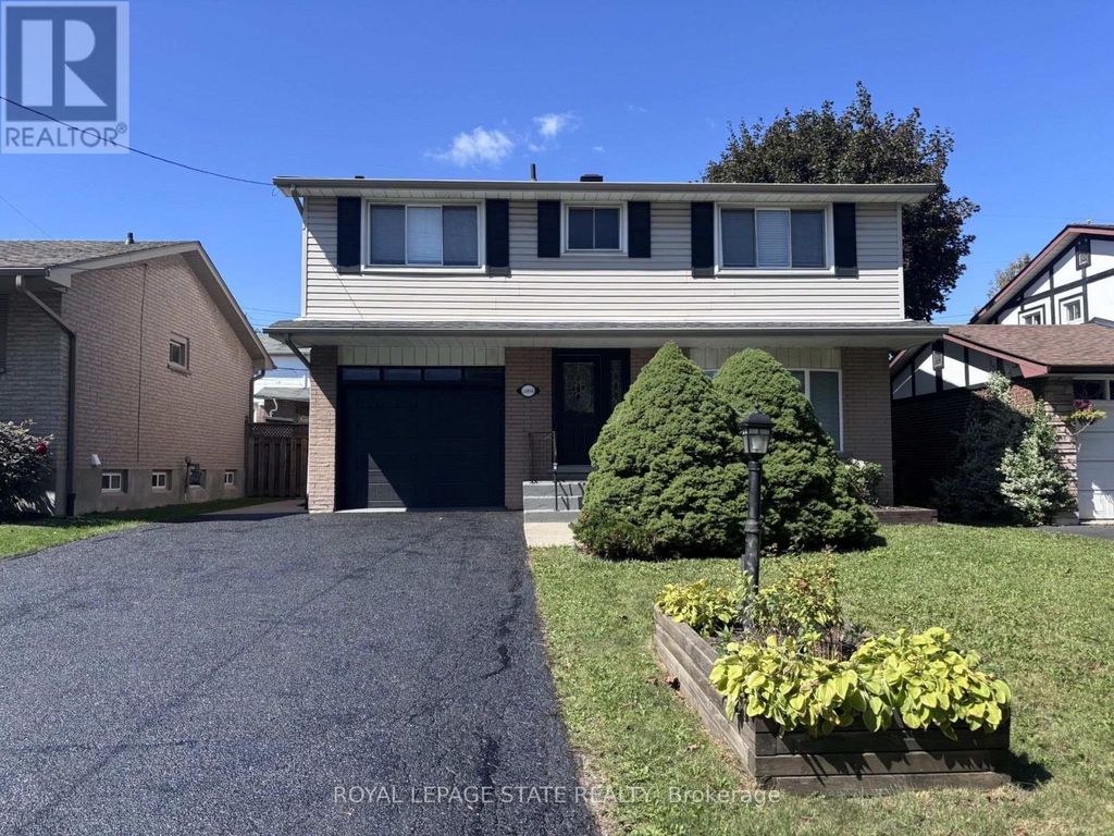1004 Garth Street, Hamilton (gilbert)