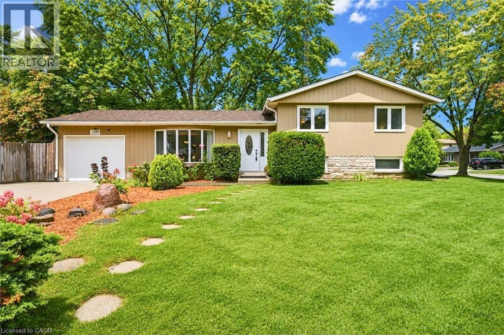 1280 Aldridge Crescent, Burlington