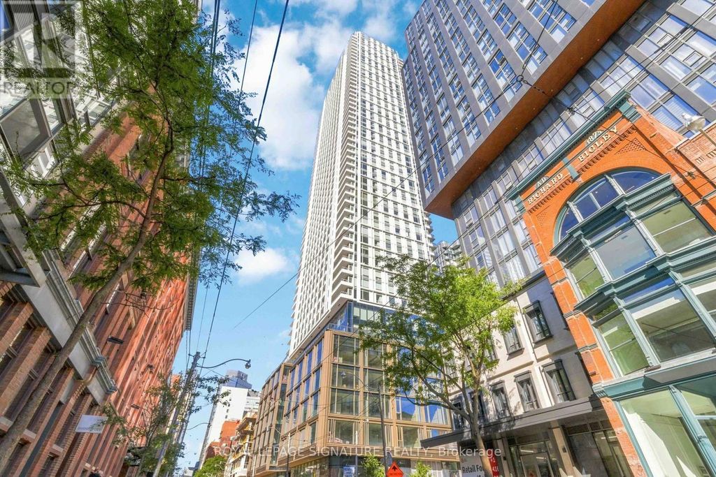 4915 - 88 Queen Street E, Toronto (church-Yonge Corridor)
