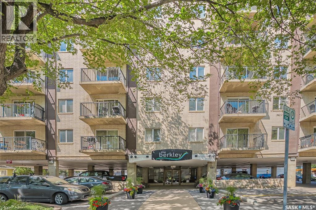 Penthouse B 537 4th Avenue N, Saskatoon