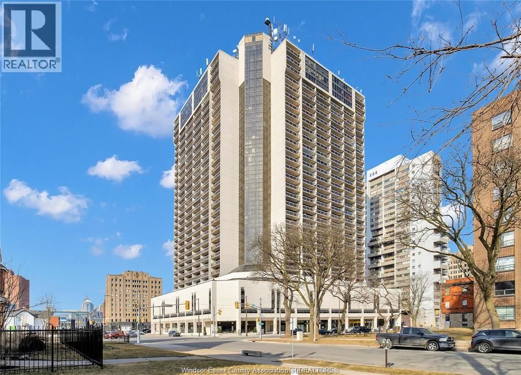 150 Park West Unit# 816, Windsor
