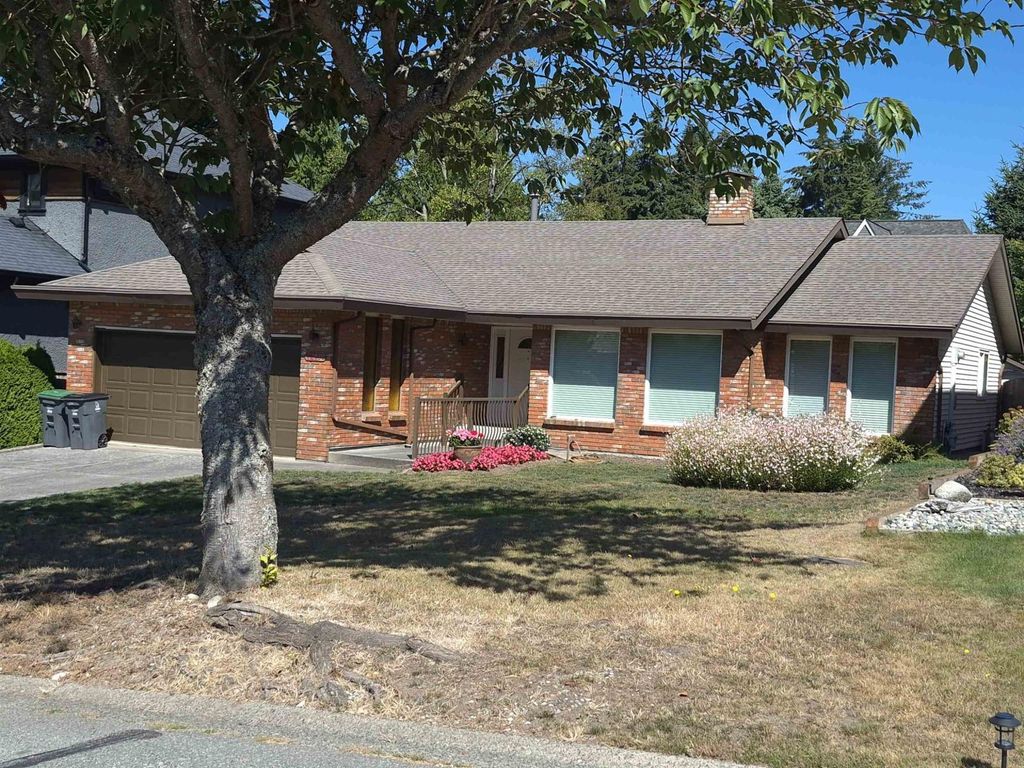 12719 17a Avenue, Surrey