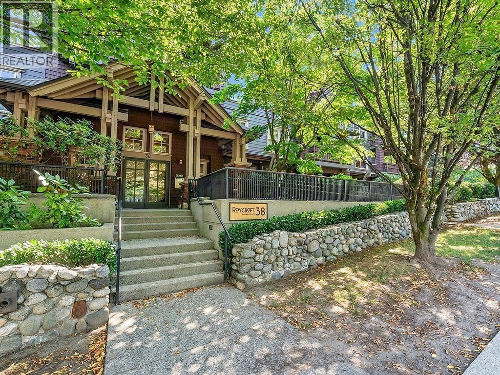 308 38 Seventh Avenue, New Westminster