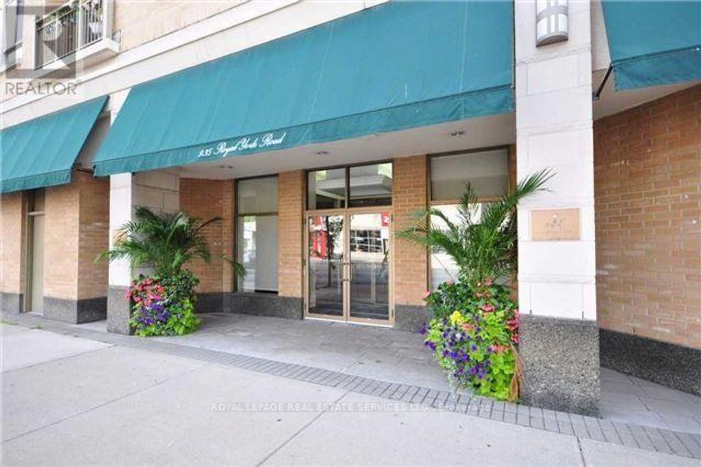 305 - 935 Royal York Road, Toronto (stonegate-Queensway)