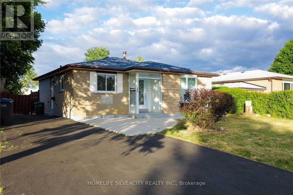 169 Folkstone Crescent, Brampton (southgate)