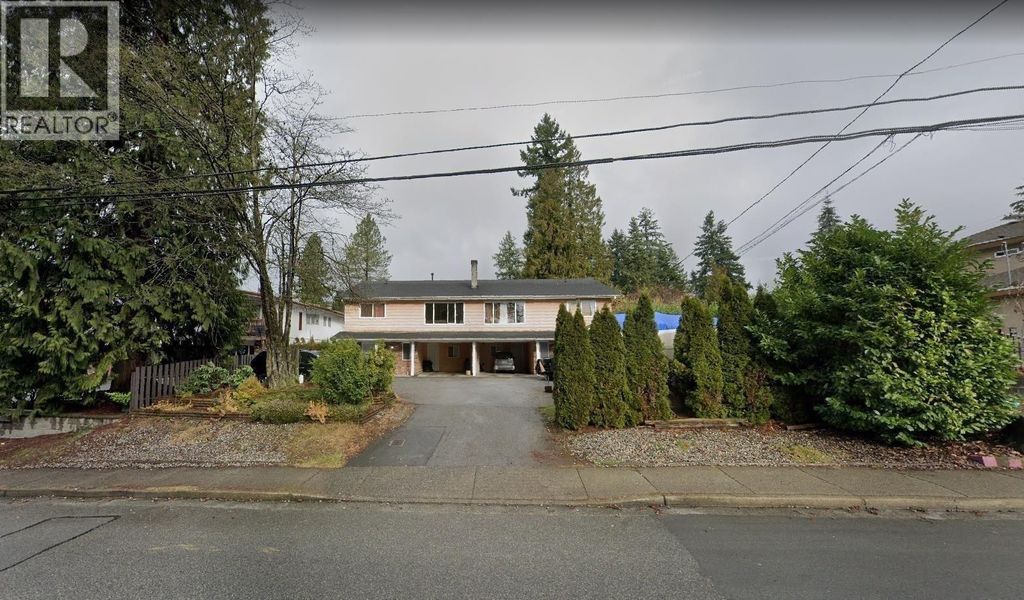 727 729 Smith Avenue, Coquitlam
