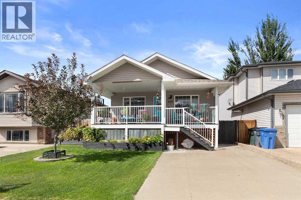 249 Somerset Way Se, Medicine Hat
