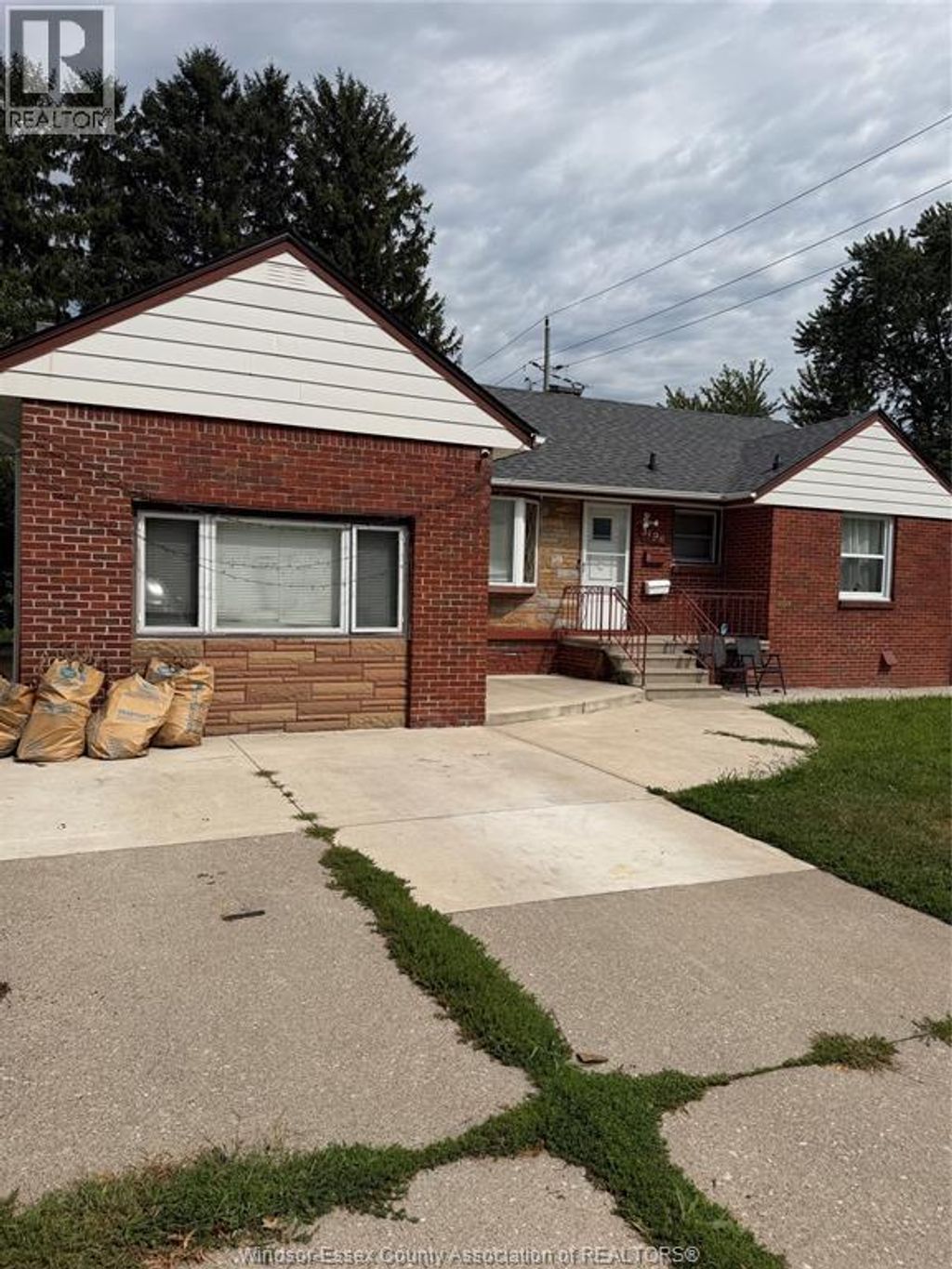 3190 Academy Drive Unit# Lower Level, Windsor