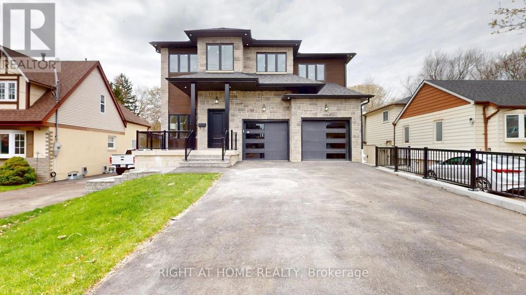 1988 Royal Road, Pickering (village East)