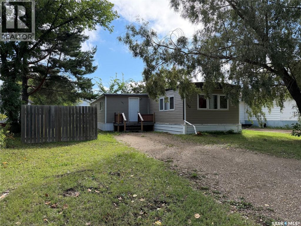 104 4th Avenue, Melfort