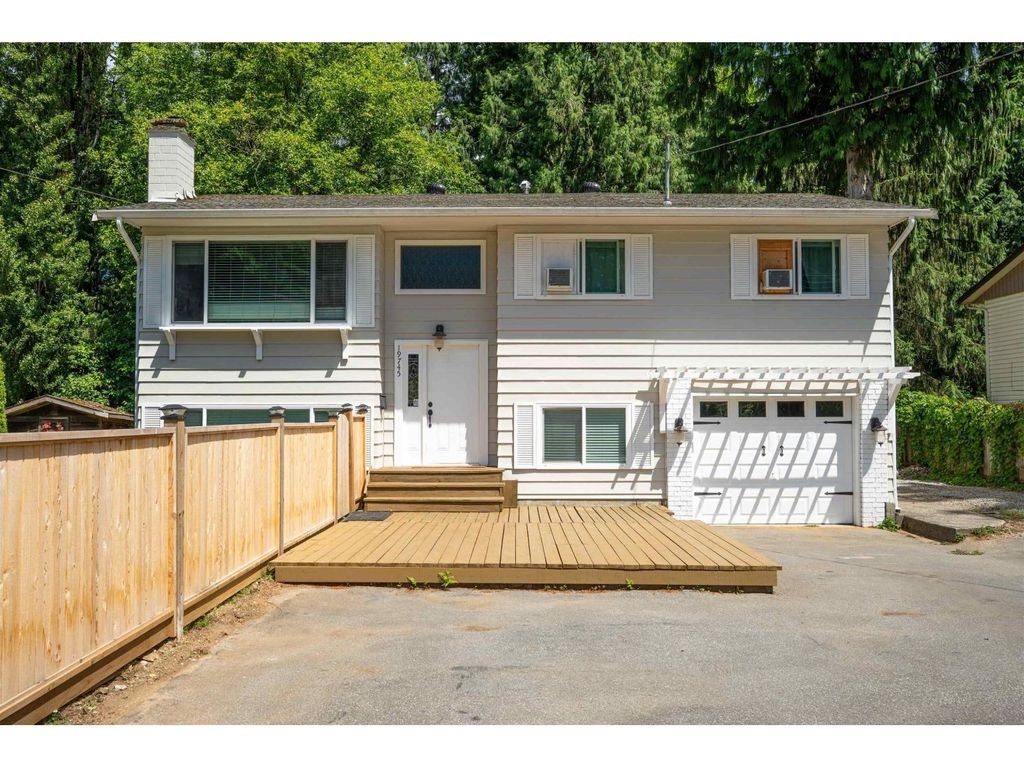 19745 38a Avenue, Langley