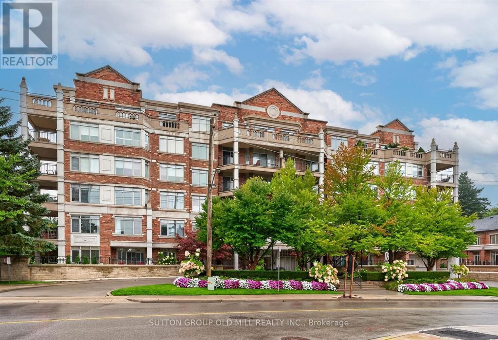 203 - 12 Old Mill Trail, Toronto (kingsway South)