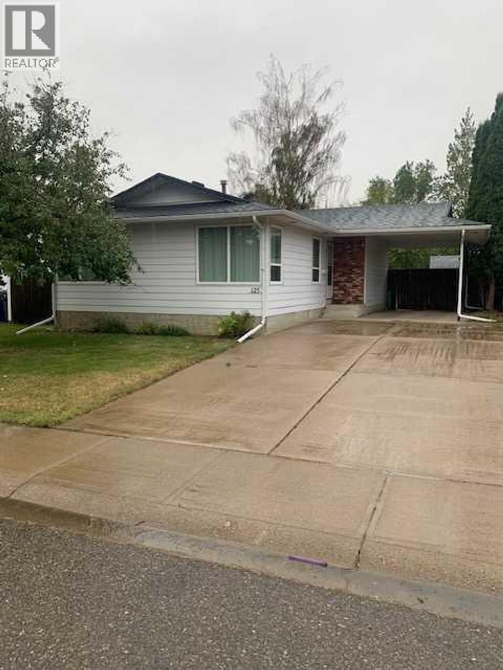 125 Pensacola Court W, Lethbridge