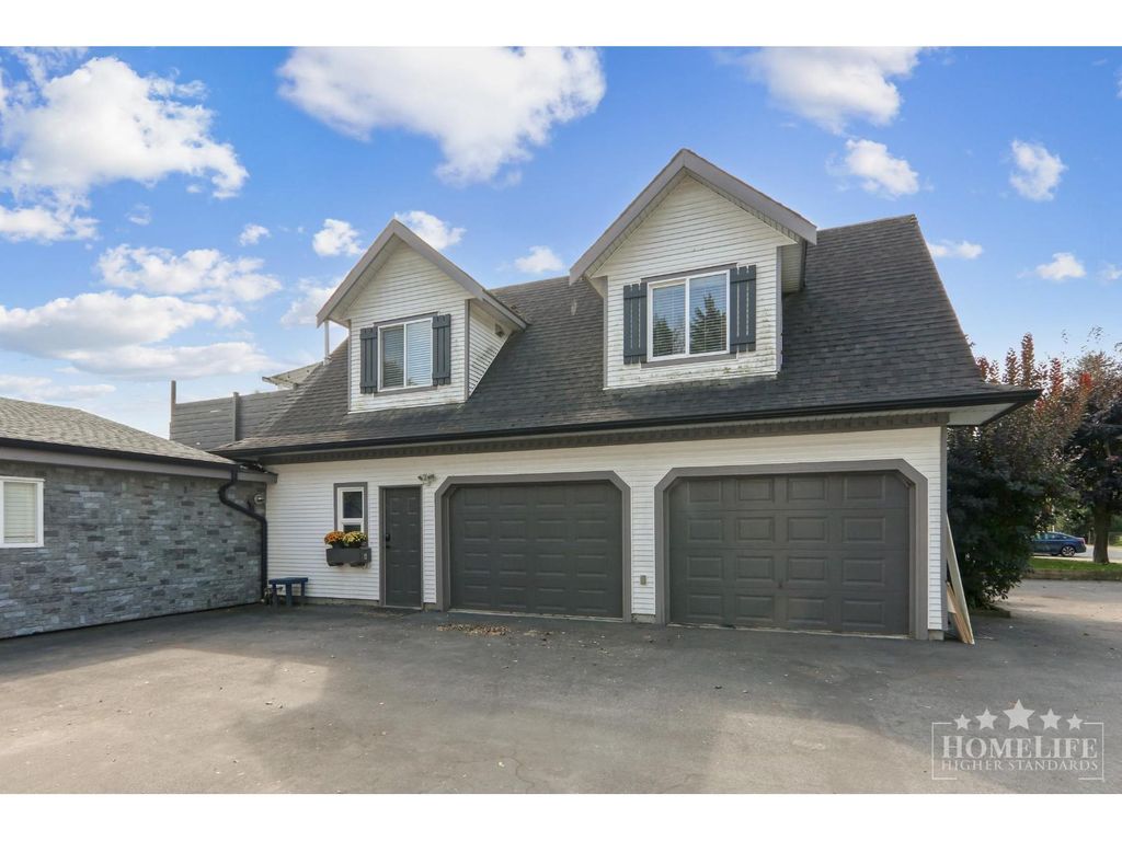Coach House 11070 Mcsween Road|fairfield Island, Chilliwack